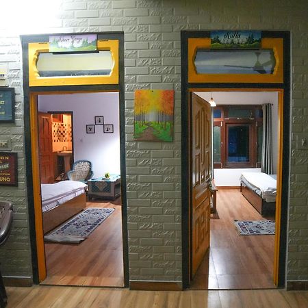 Pahadirovers Homestay & Cafe Kasol Exterior foto
